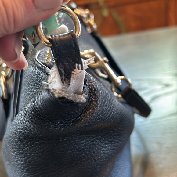 Coach Bag with Handles and Cross Body/Shoulder Strap. Silver Hardware - Picture 7 of 13